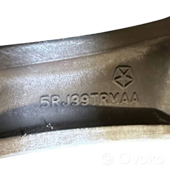 Chrysler Pacifica R17 alloy rim 5RJ39TRMAA