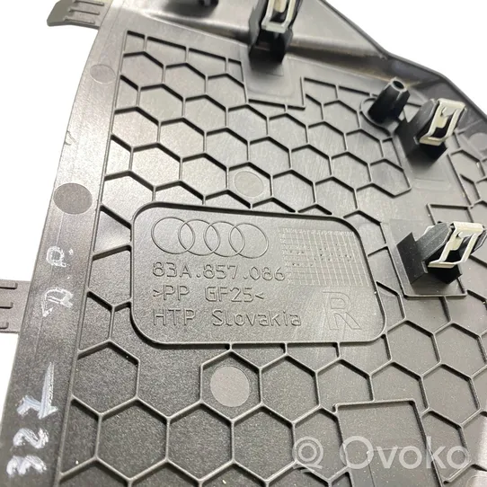 Audi Q3 F3 Kojelaudan sivupäätyverhoilu 83A857086