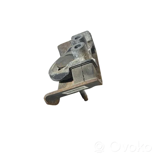 Chevrolet Camaro Gearbox mount 92249328