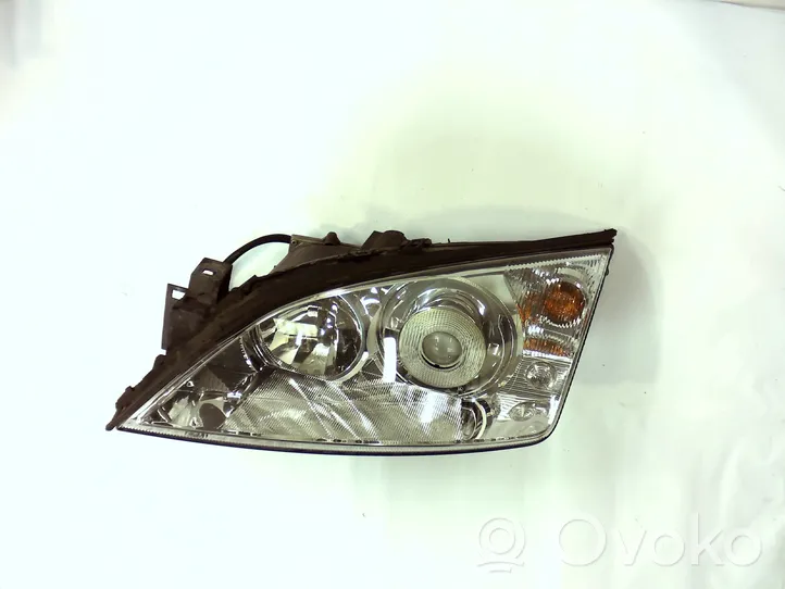 Ford Mondeo MK II Lampa przednia 1435629