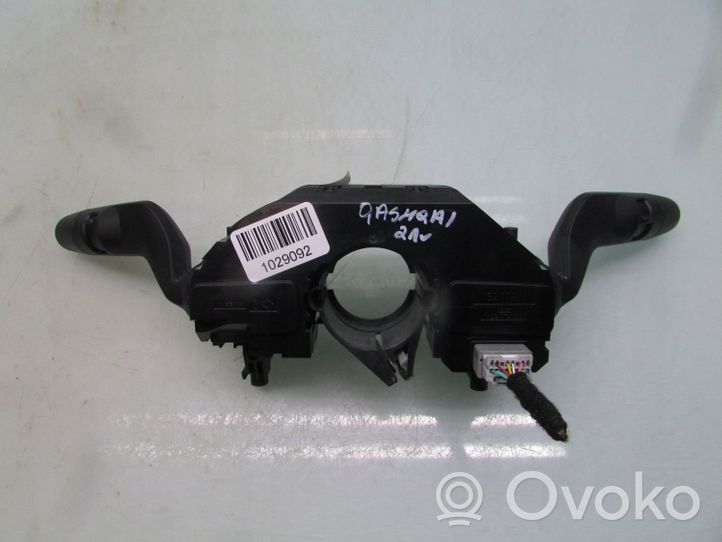 Nissan Qashqai J12 Leva/interruttore dell’indicatore di direzione e tergicristallo 255606