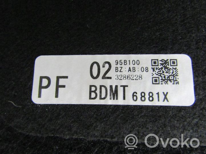 Mazda 3 Tavaratilan pohjan tekstiilimatto BDMT6881X