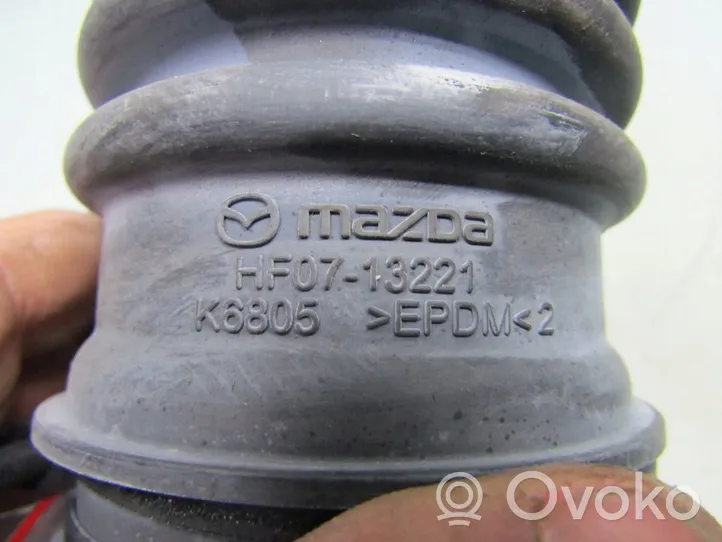 Mazda 3 Rura / Wąż dolotowy powietrza HF0713221