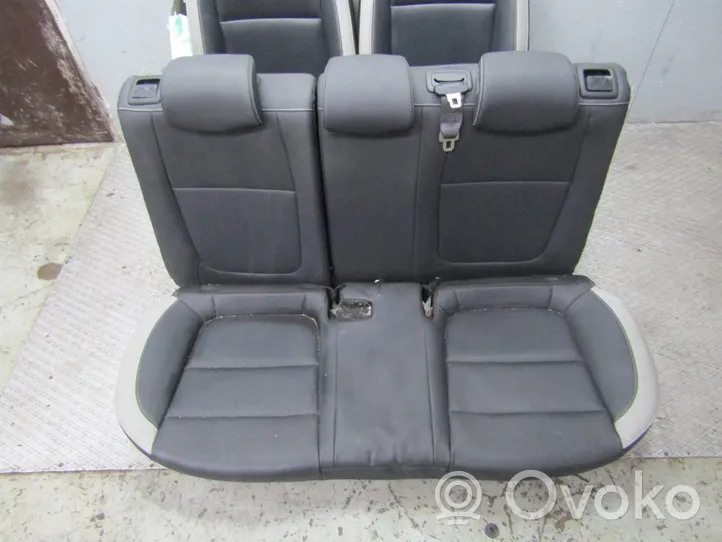 KIA Stonic Seat set 