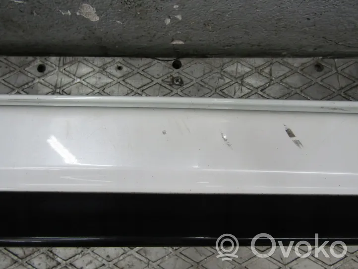 Honda Civic X Front sill (body part) 