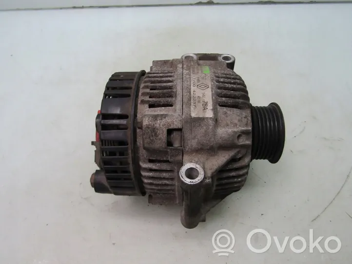 Renault Megane I Generatore/alternatore 7700422237