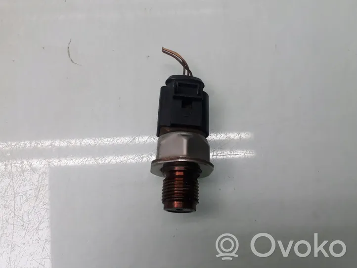 Audi A3 S3 8P Fuel pressure sensor 03L906051