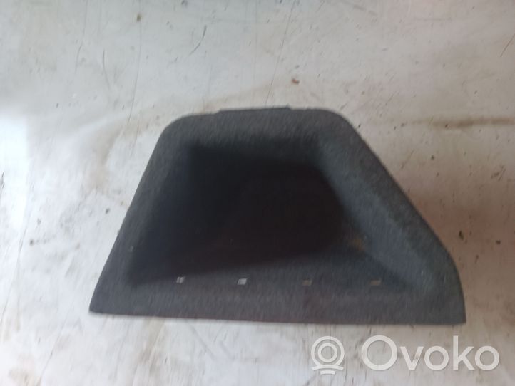 Seat Exeo (3R) Tavaratilan säilytyslokero 8E5864131