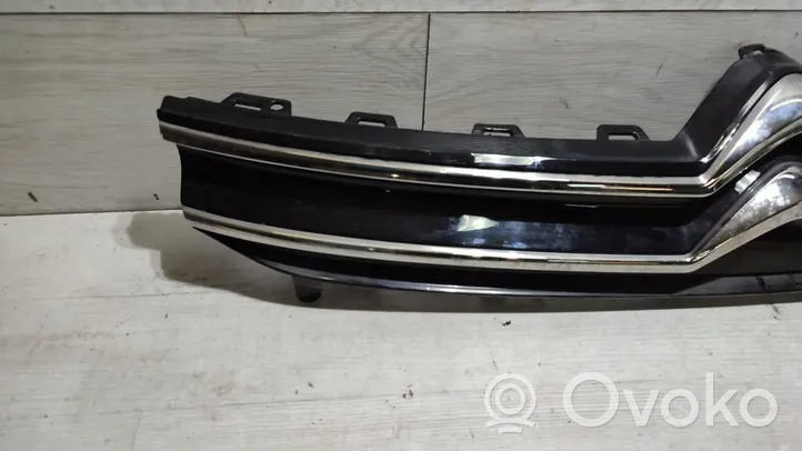 Citroen C4 Cactus Grille calandre supérieure de pare-chocs avant 9824153277