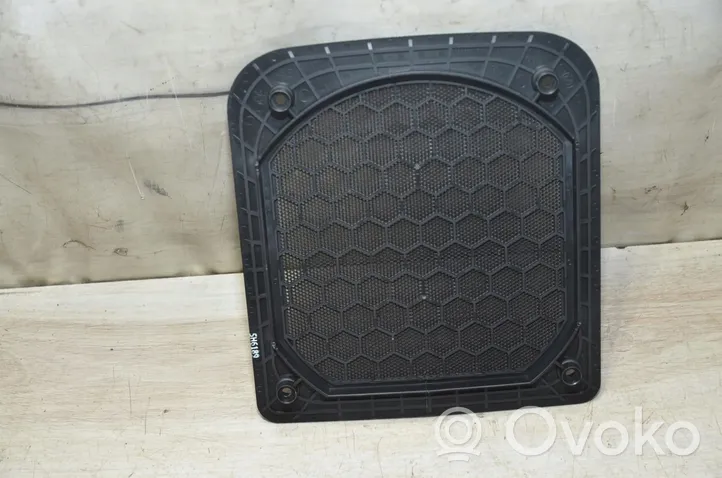 BMW 2 F45 Subwoofer-bassoelementin etusäleikkö/lista 9265334