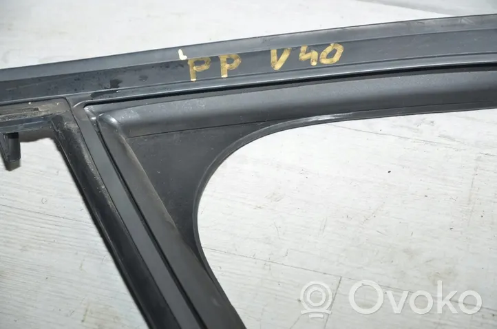 Volvo V40 Joint d'étanchéité de vitre avant 31278541