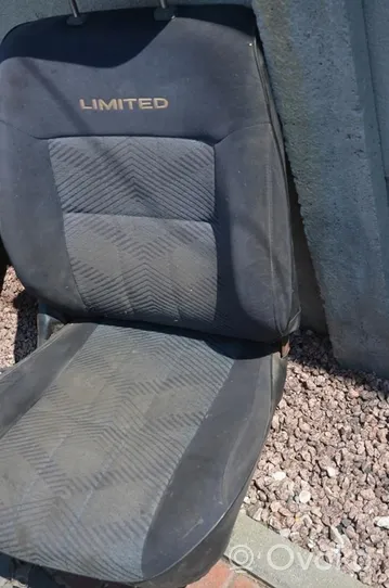 Daihatsu Rocky Front passenger seat 