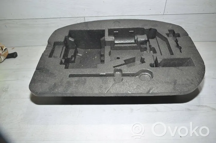 Fiat 500 Rivestimento vano della ruota di scorta 52108843