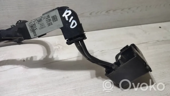 KIA Rio Cable positivo (batería) 130848T