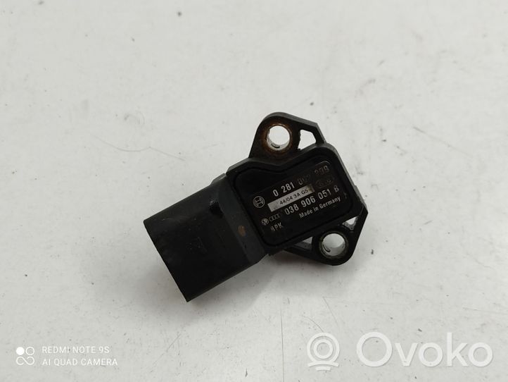 Seat Alhambra (Mk1) Air pressure sensor 0281002399