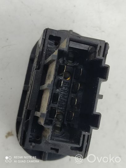 Ford Galaxy Elektrisko logu slēdzis 7M0959856