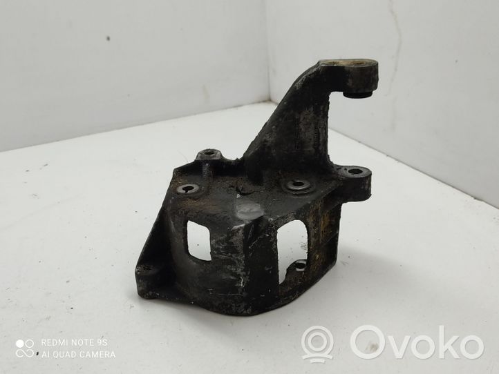 Ford Galaxy Supporto di montaggio della pompa del servosterzo 028145523E