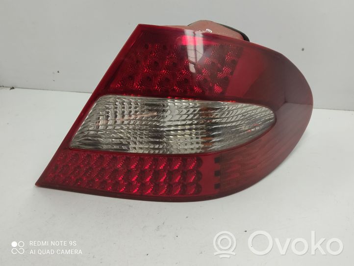 Mercedes-Benz CLK A209 C209 Lampa tylna 