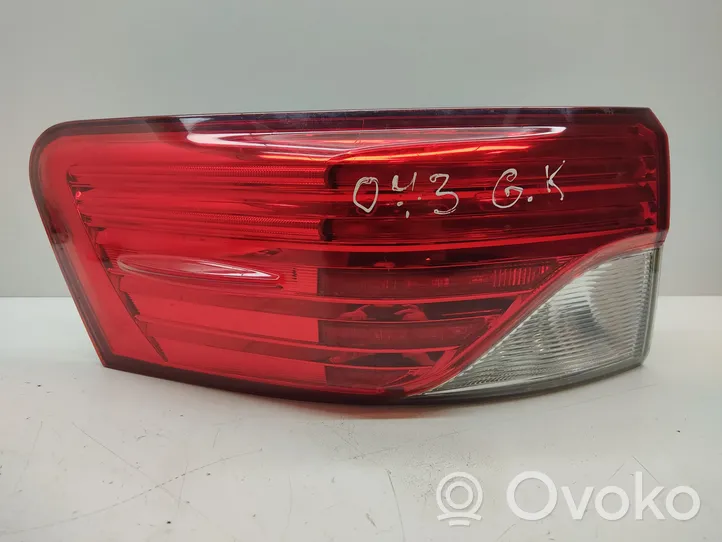 Toyota Avensis T270 Lampa tylna 