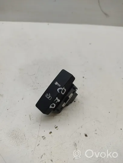 Volkswagen Touareg I Central locking switch button 