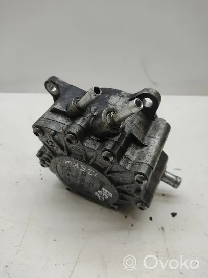 Audi A3 S3 8P Vacuum pump 