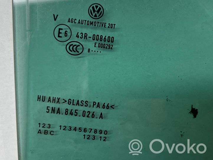 Volkswagen Tiguan Galinis stiklas 5NA845026