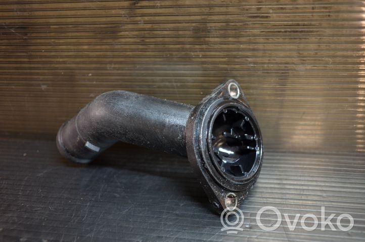 Skoda Superb B6 (3T) Termostat / Obudowa termostatu 06A121121