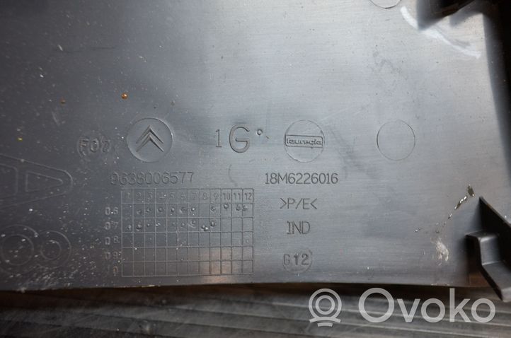 Citroen C3 Panelės apdailos skydas (šoninis) 9638006577