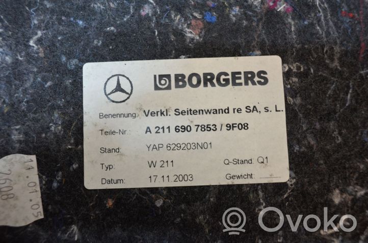 Mercedes-Benz E W211 Rivestimento pannello laterale del bagagliaio/baule A2116907853