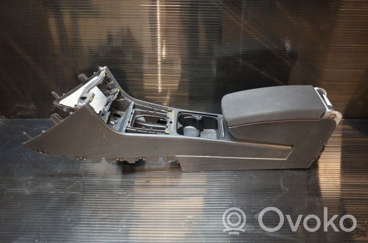 Volkswagen PASSAT B7 Center console 3AC863241