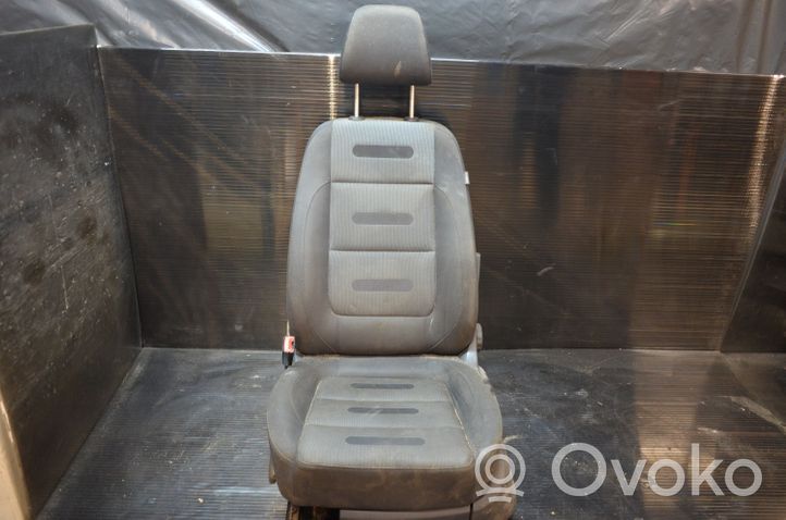 Volkswagen Tiguan Fotel przedni kierowcy 