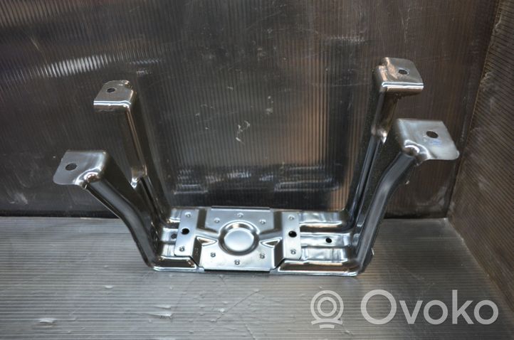 Audi A4 S4 B8 8K Staffa di montaggio della batteria 8K0802715A