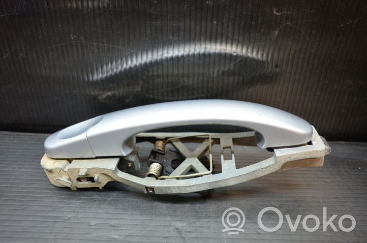 Volkswagen Touran I Front door exterior handle 