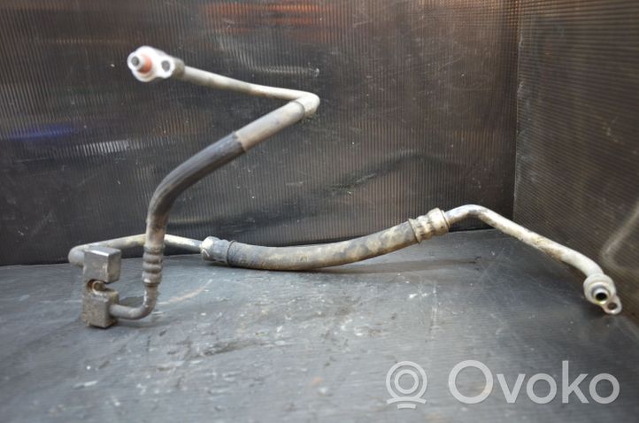 Ford Mondeo Mk III Air conditioning (A/C) pipe/hose 