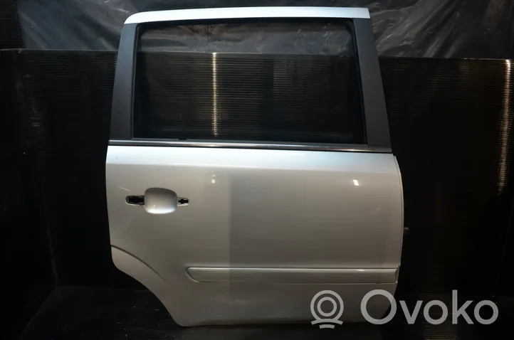 Opel Zafira B Rear door 