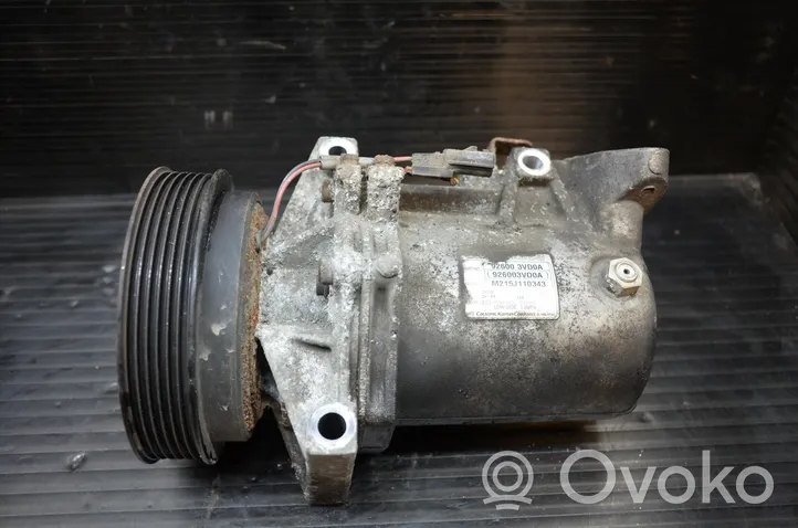 Nissan Juke I F15 Compressore aria condizionata (A/C) (pompa) 926003VD0A