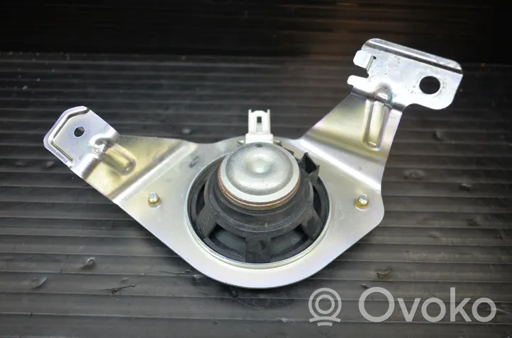 Mazda CX-7 Altoparlante portiera anteriore EG246696Y