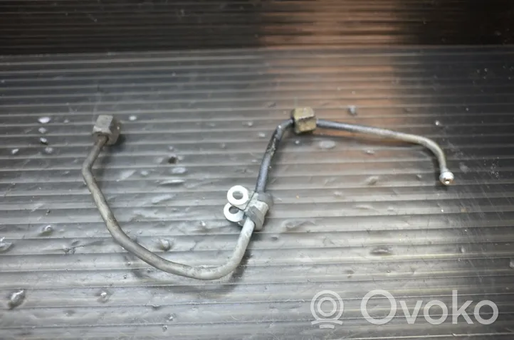 Chrysler Voyager Fuel line pipe 