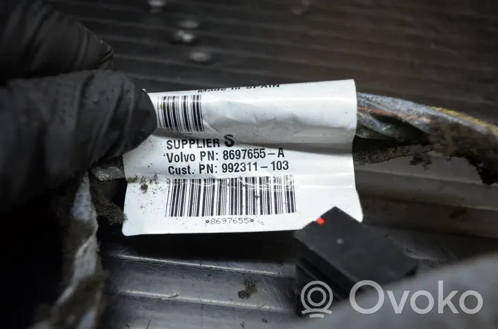 Volvo V50 Faisceau de câblage de porte avant 8697655A