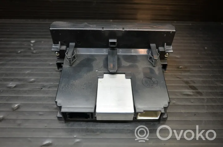 Volvo V50 Monitor / wyświetlacz / ekran 8696495