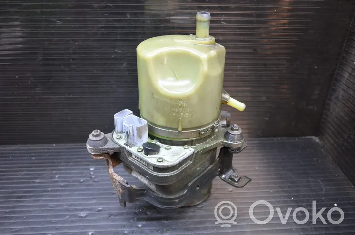 Volvo V50 Pompe de direction assistée 4N513K514