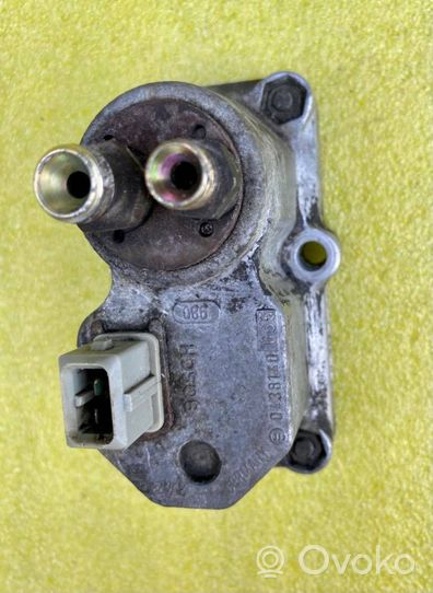 Mercedes-Benz W123 Degvielas spiediena regulators 0438140065