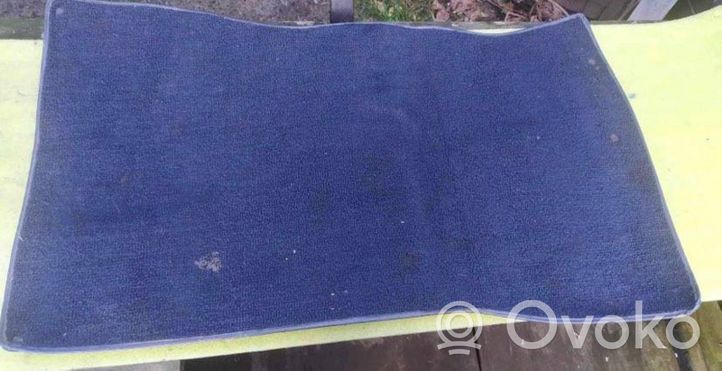 Mercedes-Benz 200 300 W123 Tapis de sol avant 