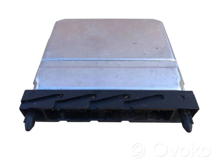 Volvo V70 Sterownik / Moduł ECU 08667710A