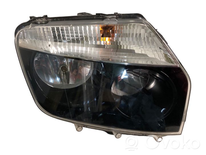 Dacia Duster Lampa przednia 