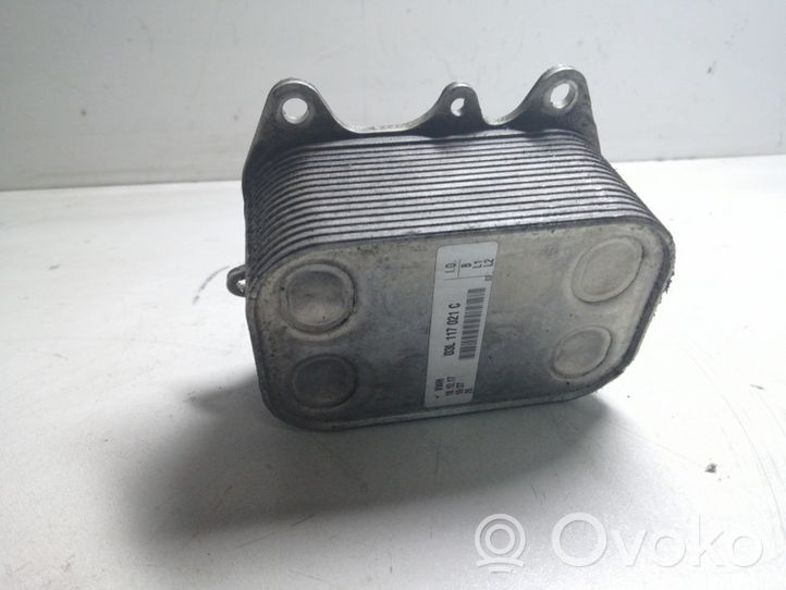 Volkswagen Golf VI Support de filtre à huile 03L117021C