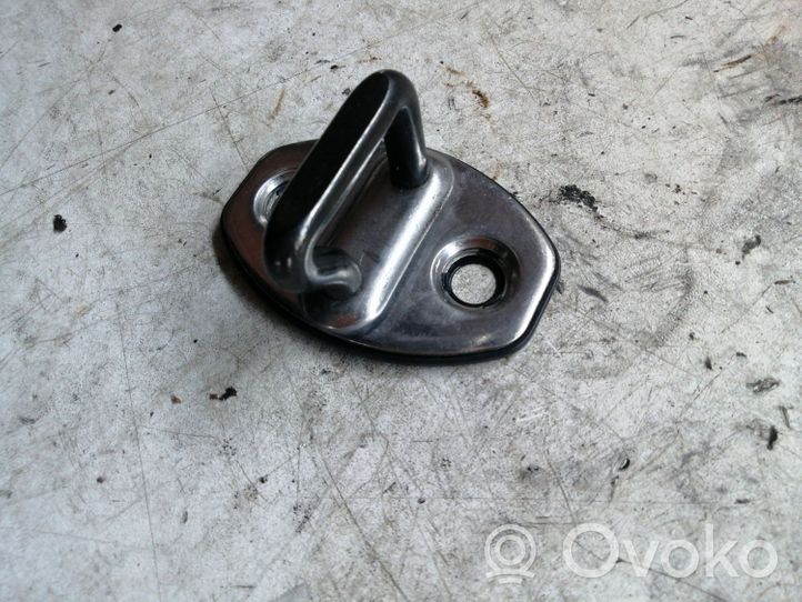 Volkswagen Golf VI Front door lock loop/hook striker 5K0837033