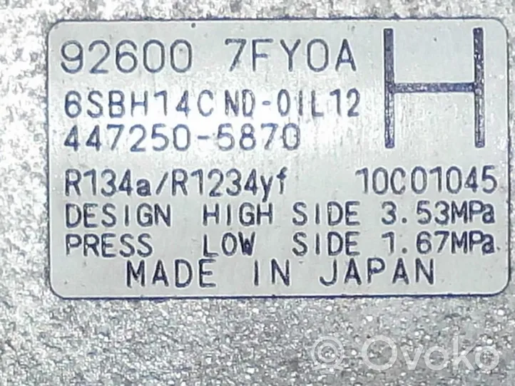 Nissan X-Trail T32 Compresseur de climatisation 926007FY0A