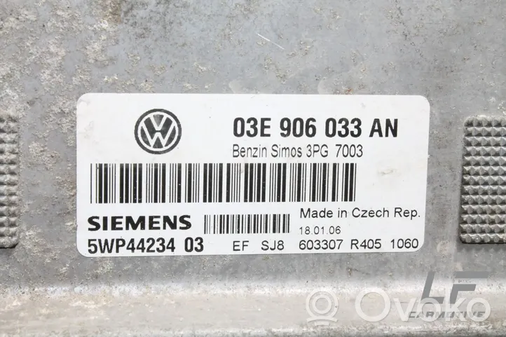 Skoda Fabia Mk1 (6Y) Calculateur moteur ECU 03E906033AN