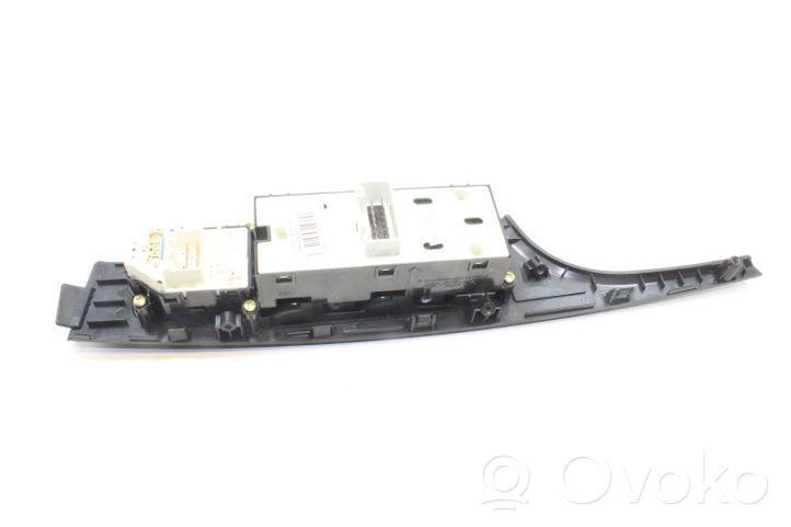 Hyundai i40 Electric window control switch 935703Z050